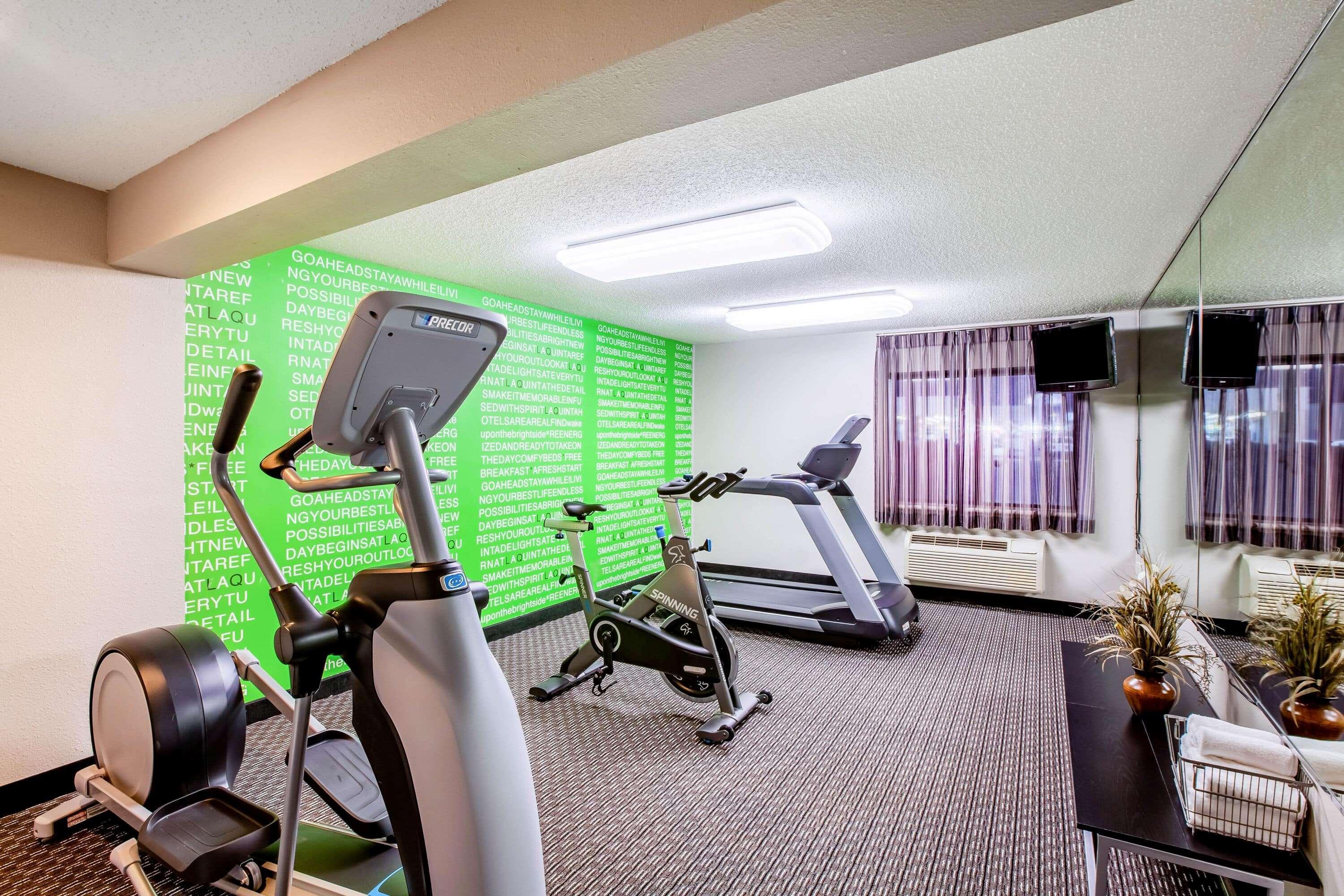 ホテル La Quinta By Wyndham Houston Baytown East エクステリア 写真