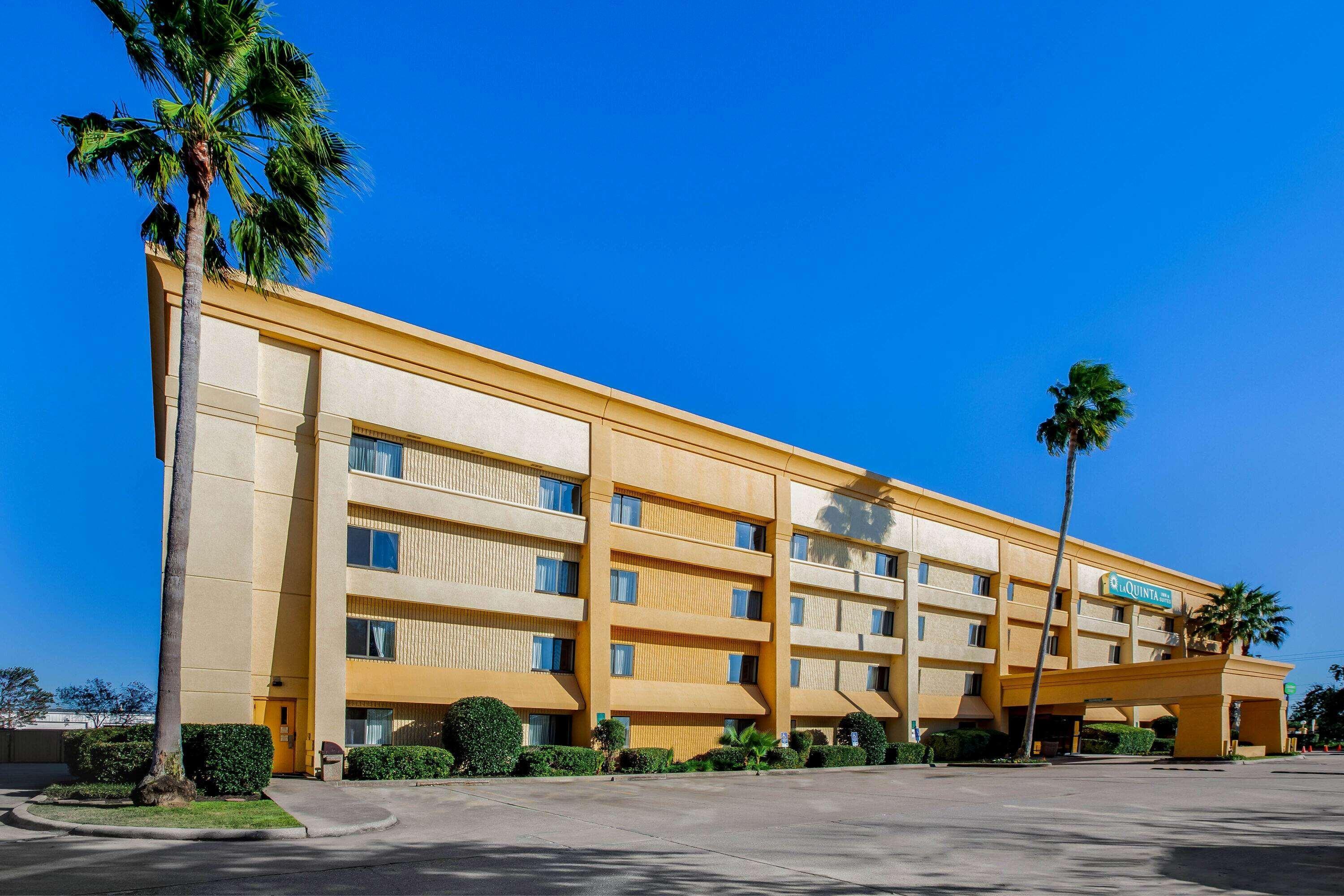 ホテル La Quinta By Wyndham Houston Baytown East エクステリア 写真